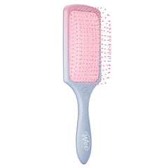 Wet Brush reparte tratamientos de forma uniforme en el cabello