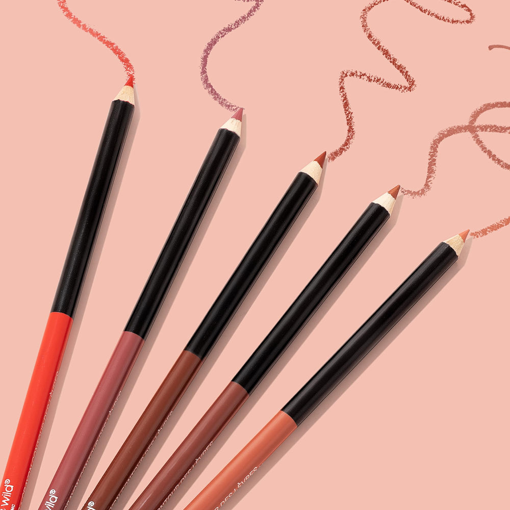 Wet n Wild uso profesional por maquilladores para definición de labios.