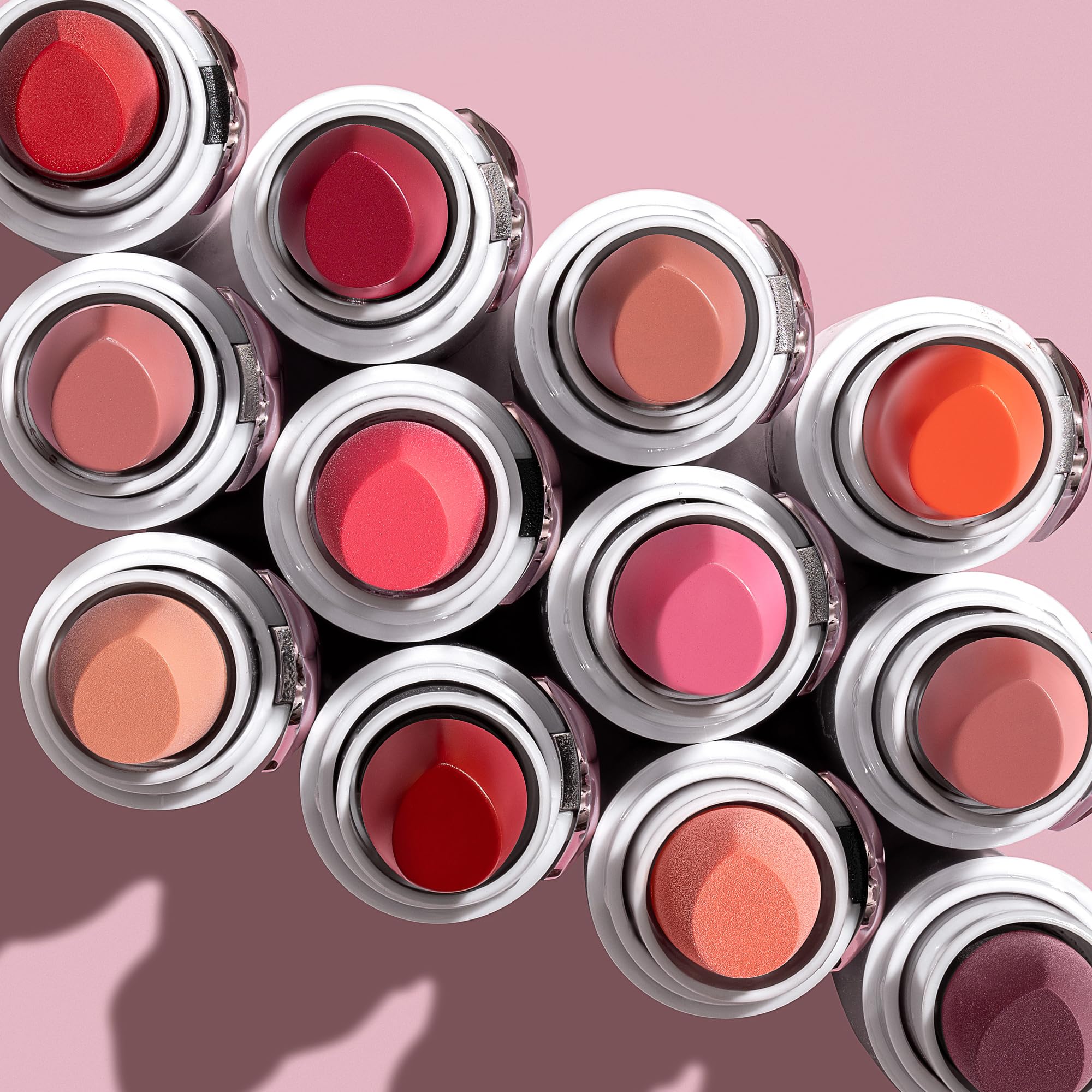 wet n wild Mega Last Brillo Alto Labial, envase práctico para retoques.