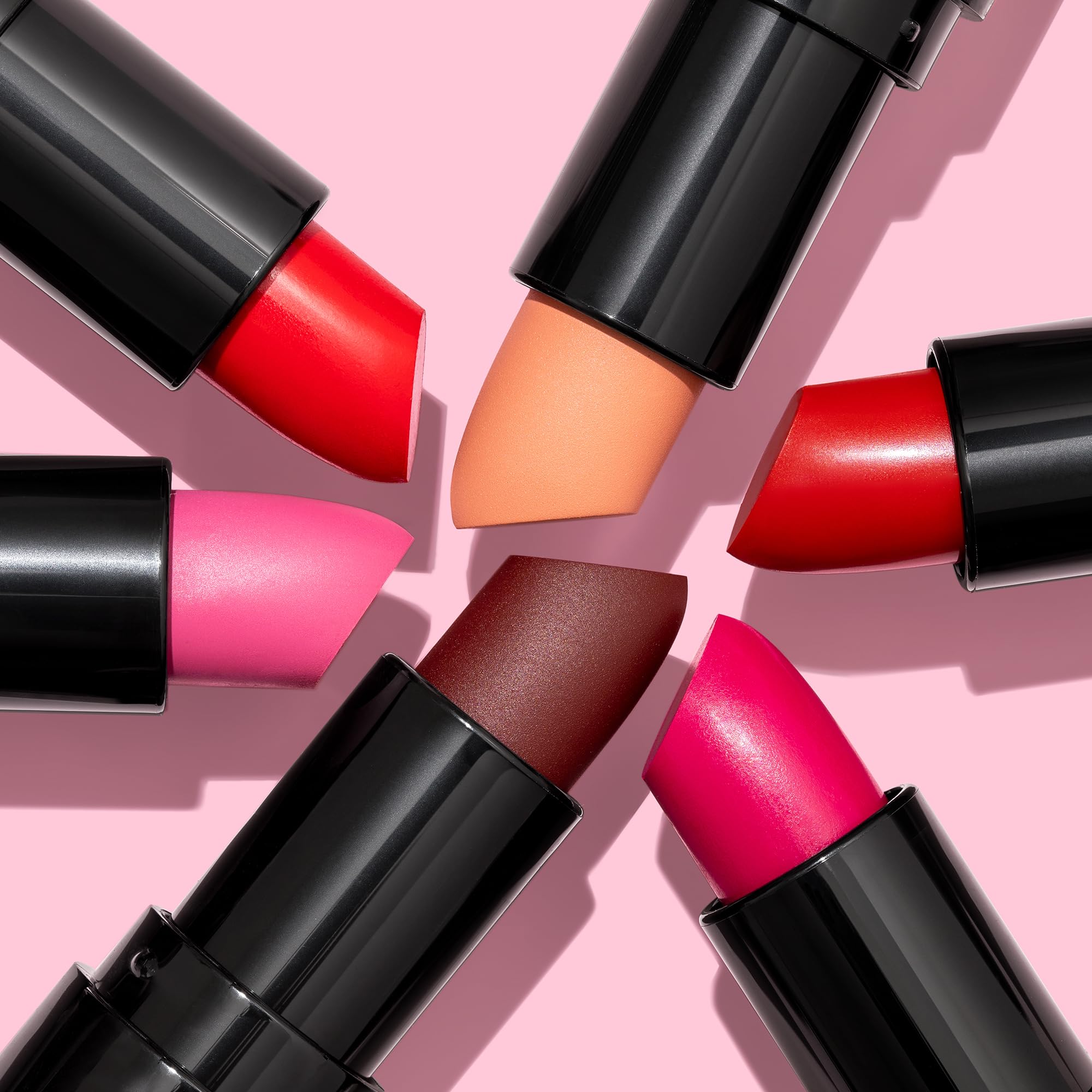 wet n wild Mega Last Matte Lip Color, ingredientes naturales para cuidado sin irritantes.
