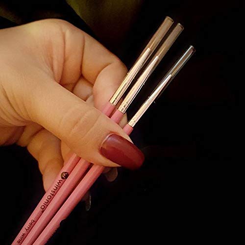 Kit Berry Wine de Winstonia con tres brochas para nail art.