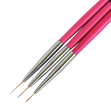 Brochas Winstonia para uñas, enfoque en líneas finas y detalle preciso.