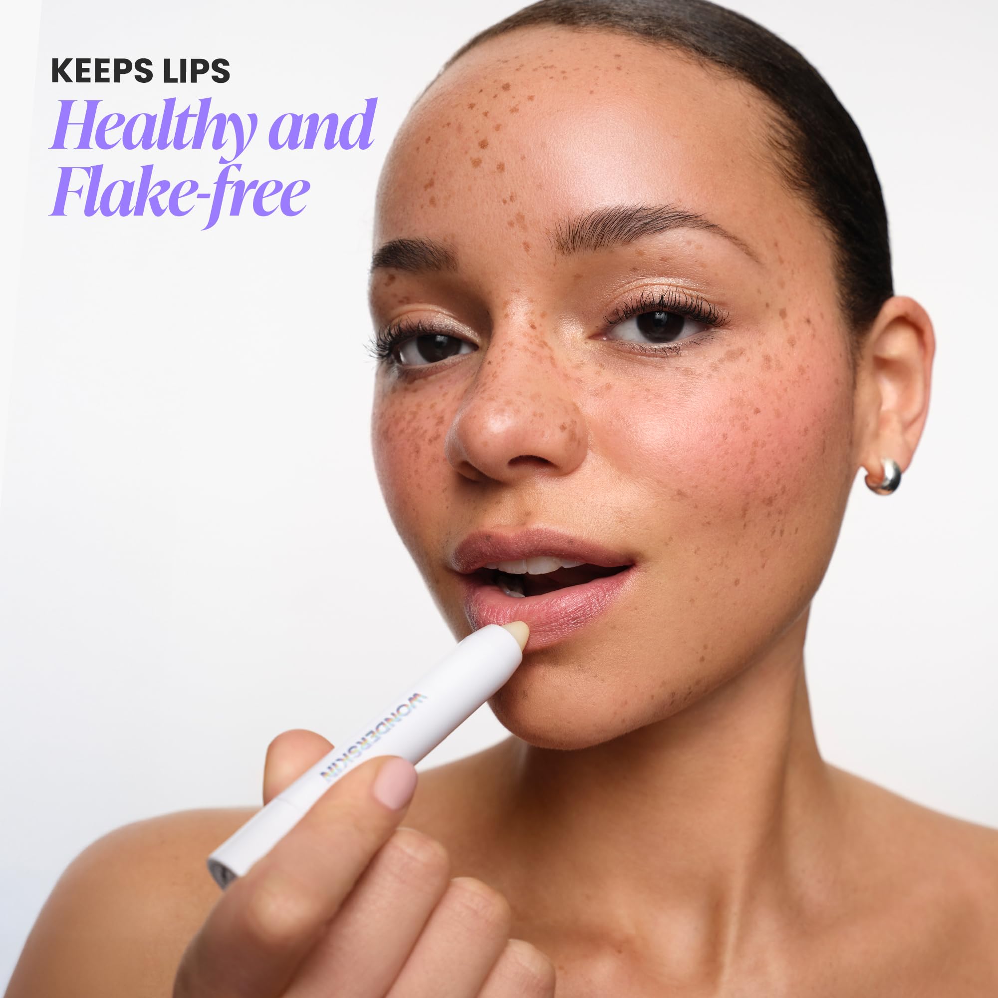 Wonderskin Lip Scrub est formulé sans parabènes ni alcool pour lèvres sensibles.