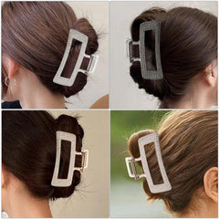 Pinzas Wortl con cristales en tono oro, detalle elegante para looks diarios.