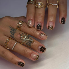 Uñas WYFHDT doradas, formato corto con flor-leopardo, acabado duradero para ocasiones