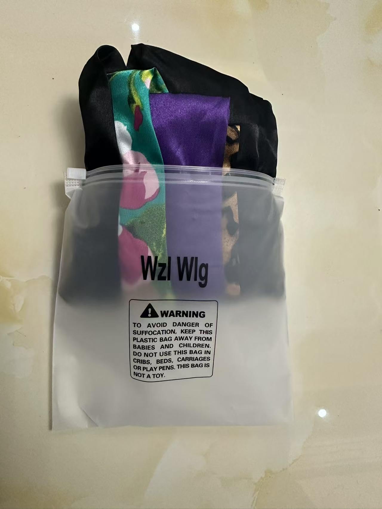 Conjunto de 4 bonnets satinados de Wzl Wlg para compartir