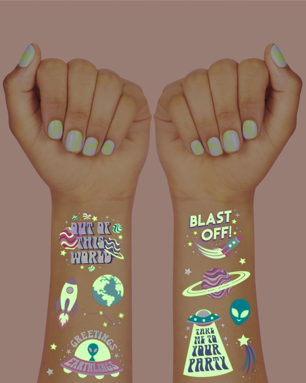 Tatuajes xo Fetti dos láminas con 50 diseños para todos.
