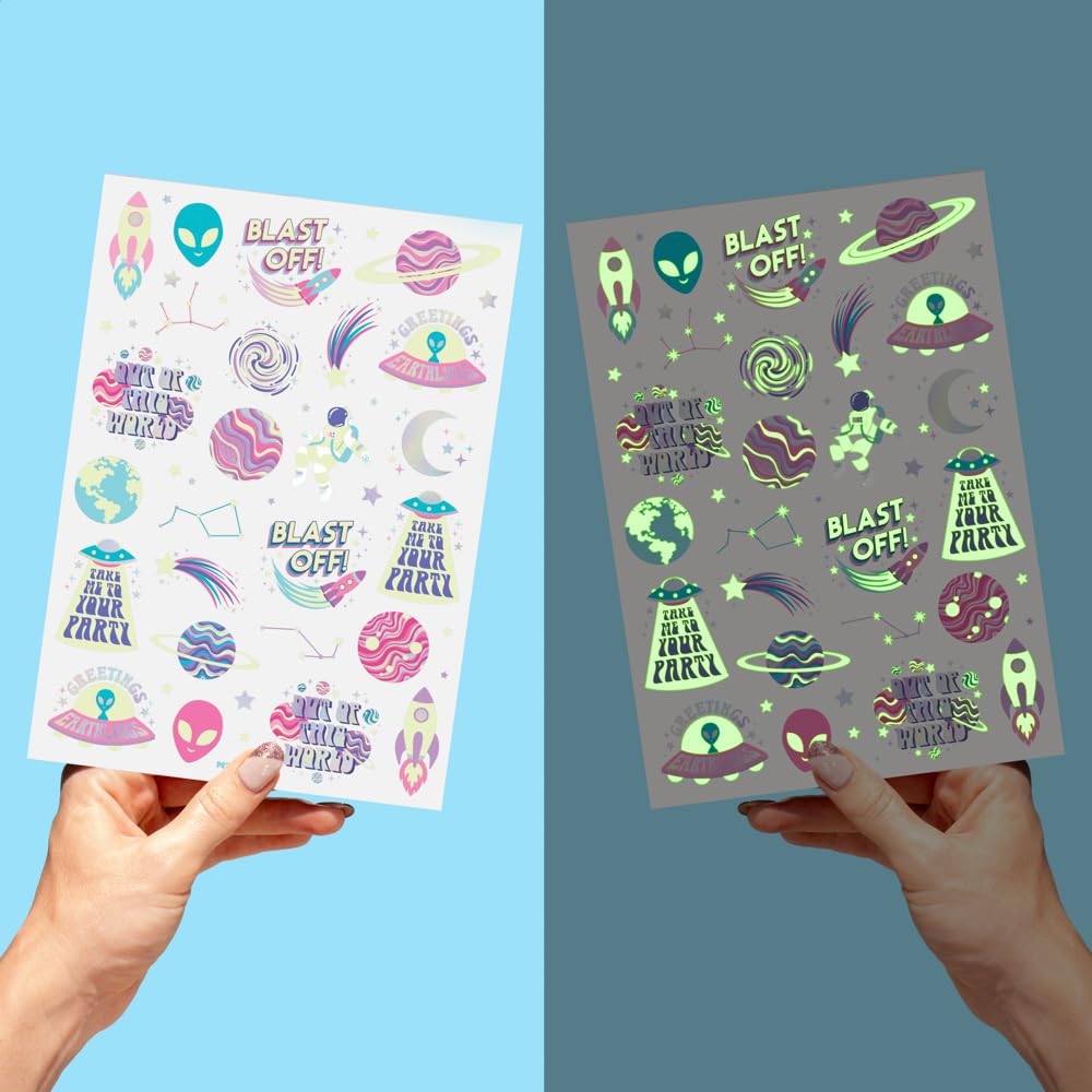 Tatuajes xo Fetti estrellas brillantes para actividades temáticas.