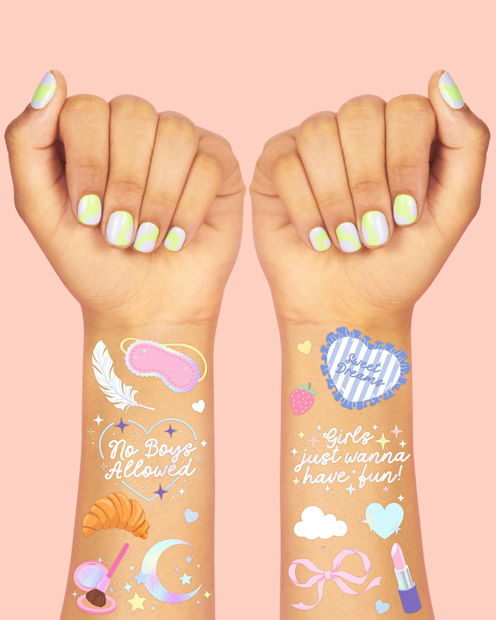 Tatuajes pijamas dibujados xo Fetti, fáciles de aplicar en la noche.