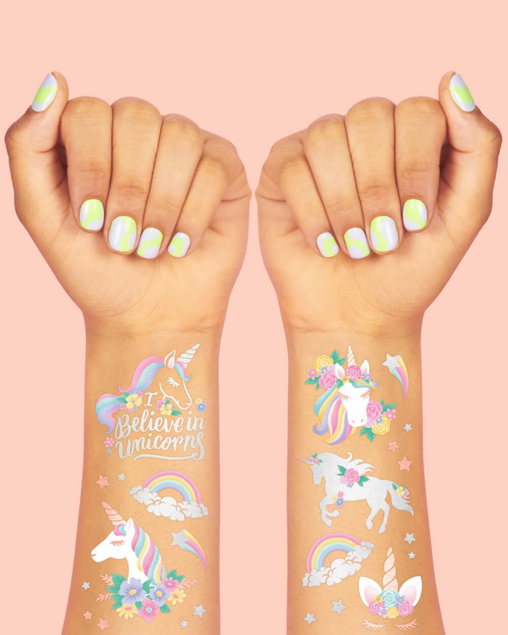 Tatuajes xo Fetti unicornio cupcakes arcoíris para invitados.