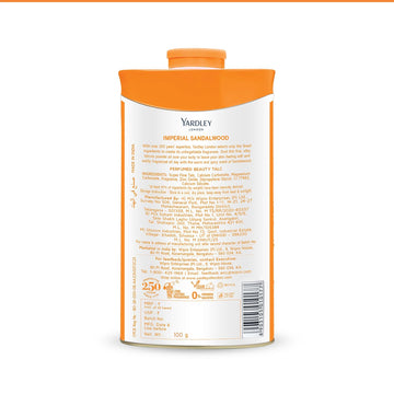 Ambiente de baño elegante con packaging distintivo.