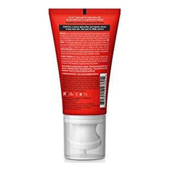 Yes To Tomatoes, textura cremosa con esferas de jojoba para exfoliación suave.