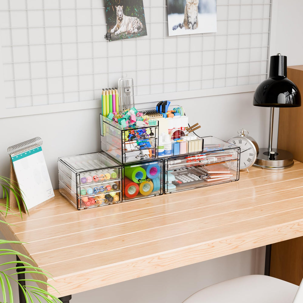 Paletas, cremas y labiales organizados con Yieach