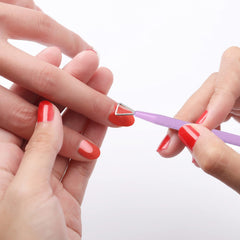 YINYIN Estuche compacto dorado para guardar el kit de manicura.