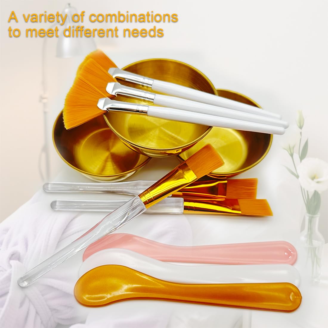 Yiqianhome brochas abanico doradas para detalles faciales.