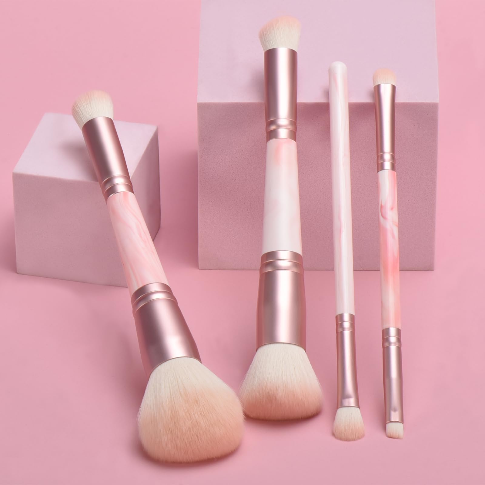 Pinceles YJ-Anyue en rosa para iluminador y contorno.