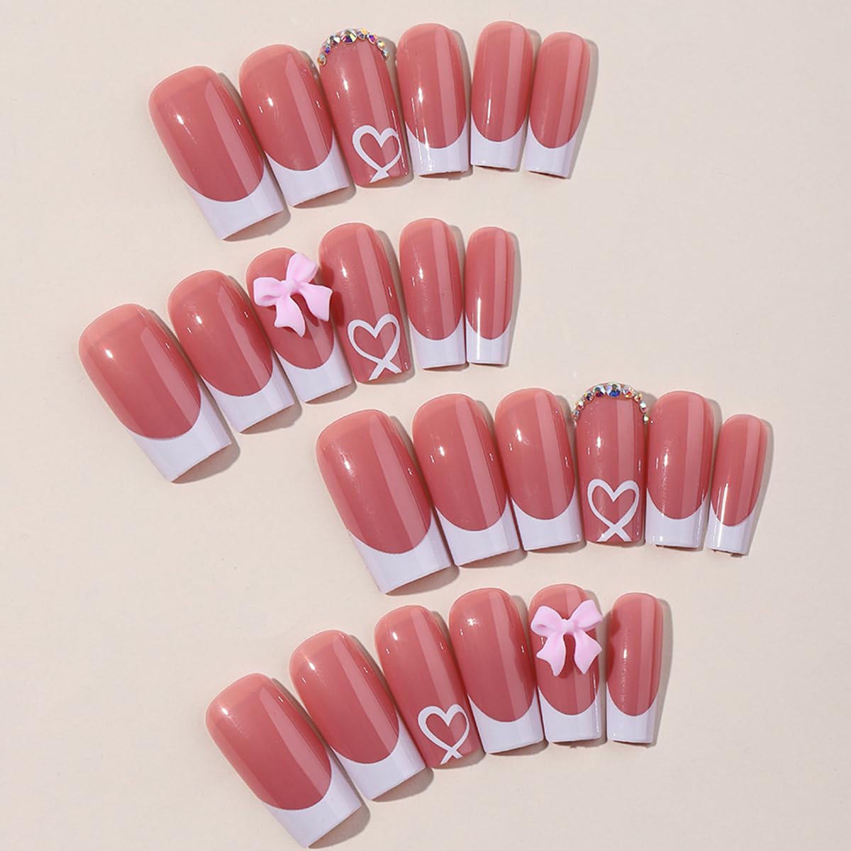 Uñas francesas con lazo de YKZFUI, acabado encantador para salidas.