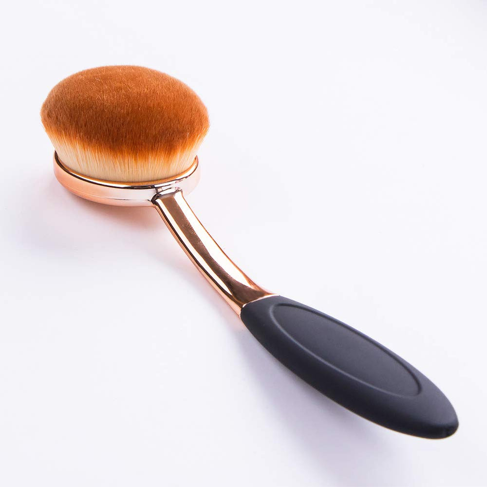 Pincel facial Yoseng para aplicar, mezclar o contornear en el rostro.