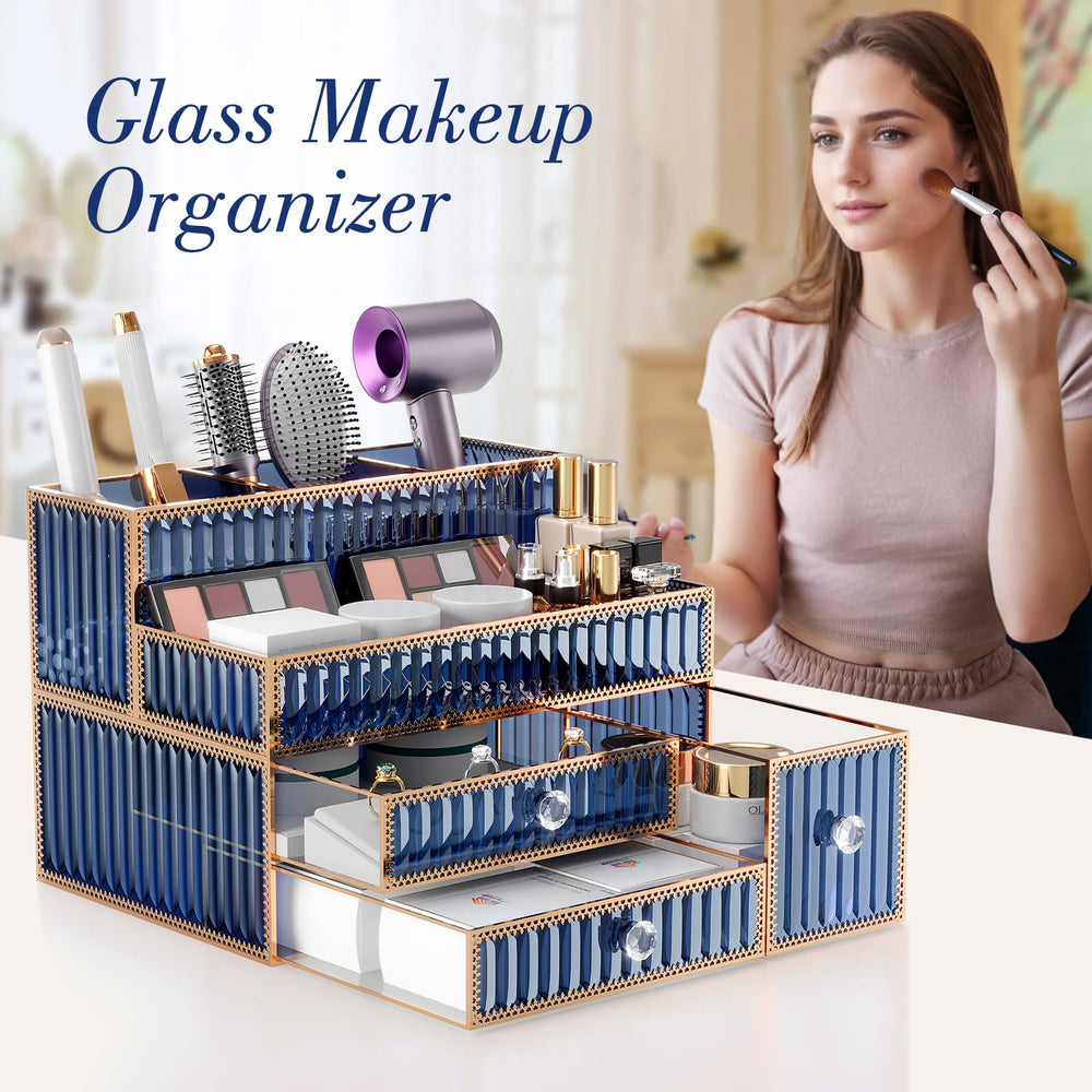 Youdepot estante azul para perfumes, exhibe fragancias sin ocupar mucho espacio.