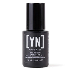 Young Nails Capa de gel resistente a manchas para una aplicación suave y duradera.