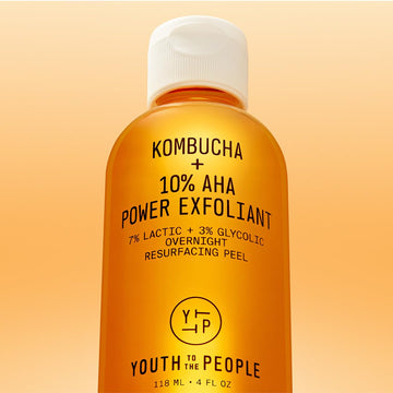 Con Kombucha de Youth To The People, aporta frescura y antioxidantes.