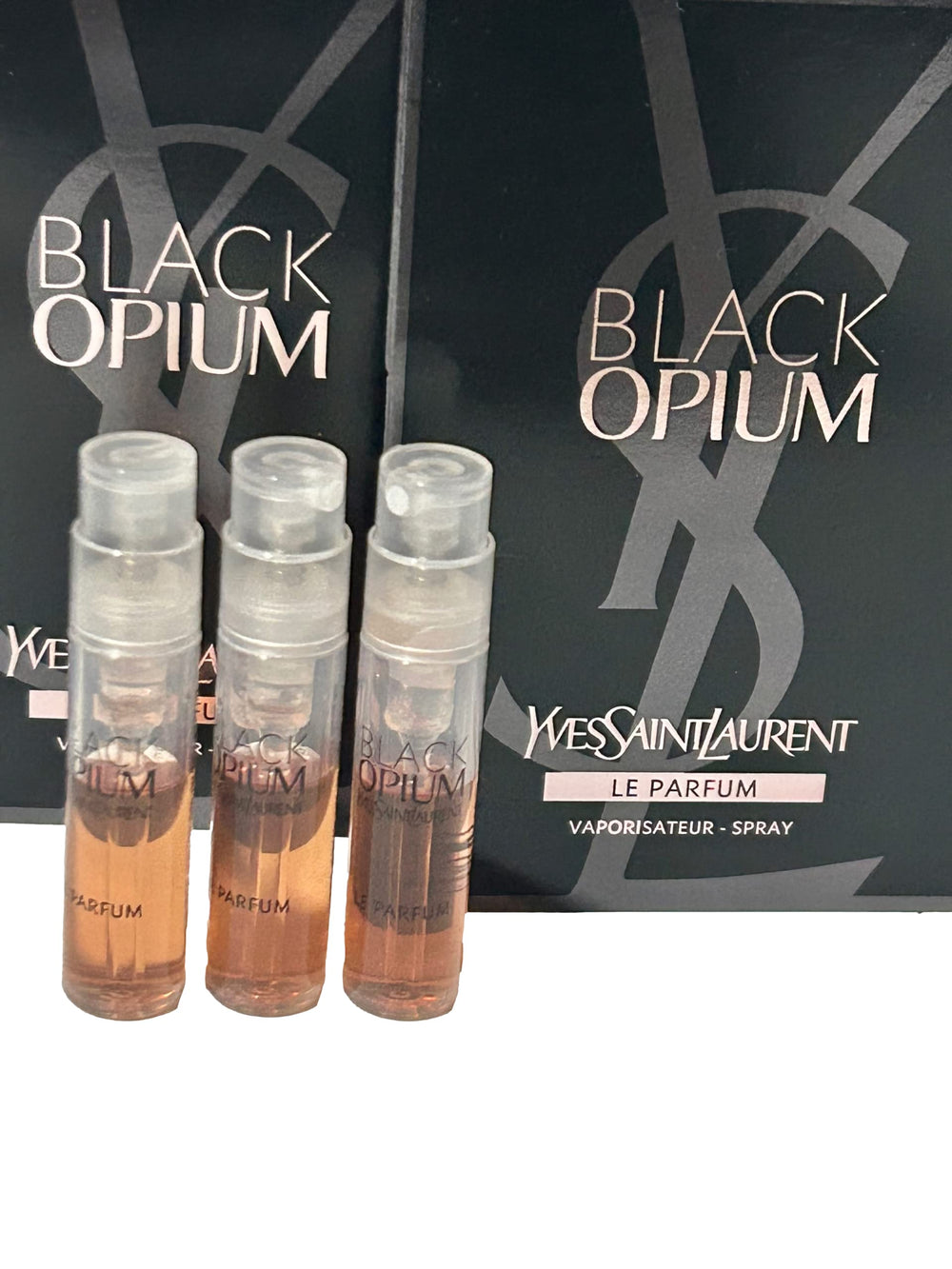 Yves Saint Laurent Black Opium Le Parfum: presentación de muestras de 3 unidades para descubrir.