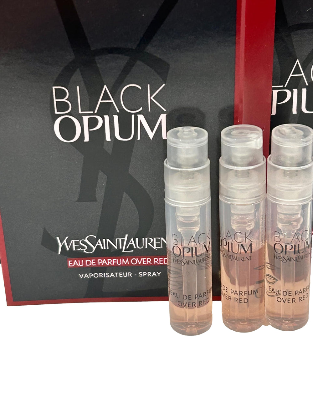Conjunto de 3 muestras de YSL Over Red Black Opium para explorar.