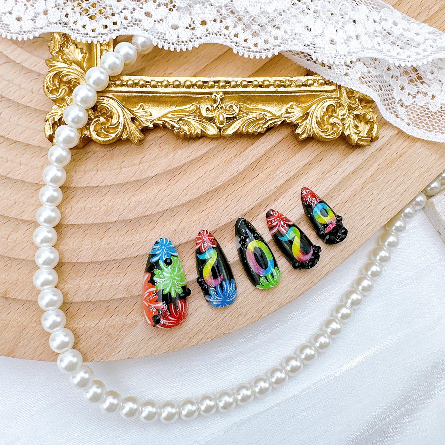 Kit ZASKHLD de uñas navideñas con 24 piezas y destellos