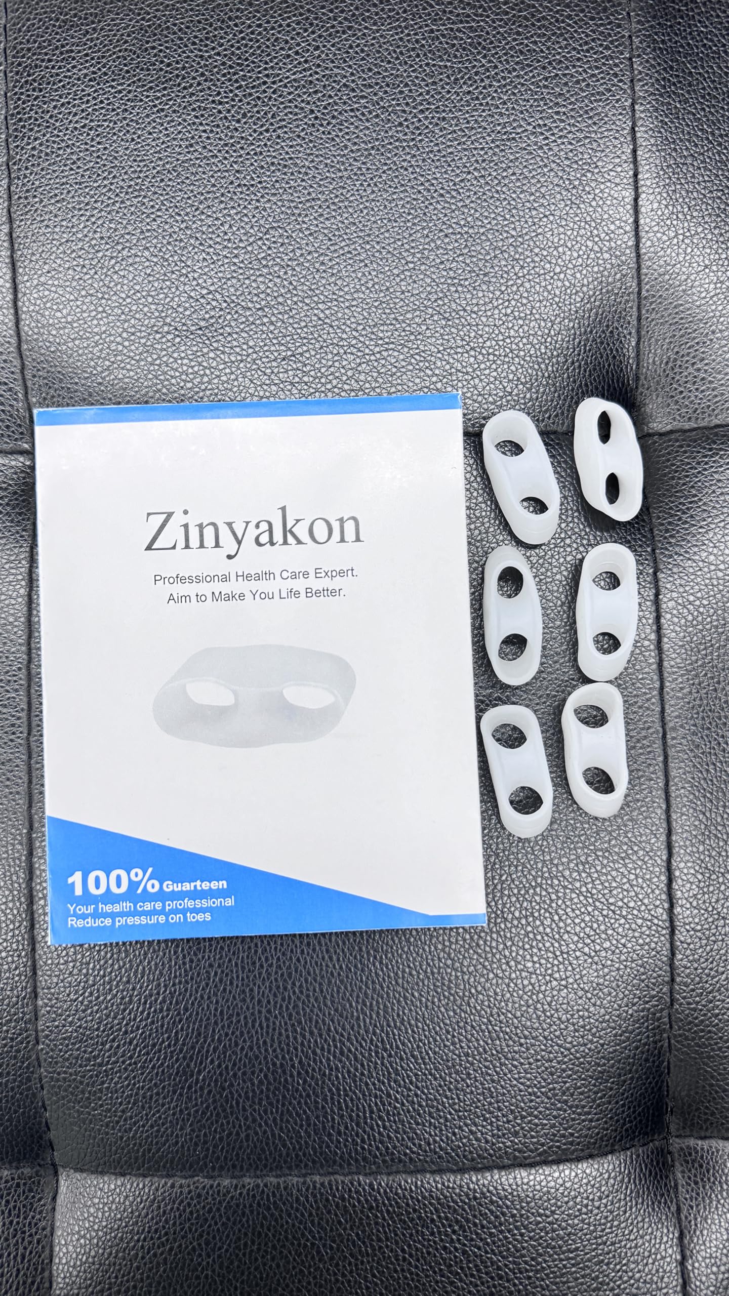 Zinyakon separador dedo pie mejora confort y alineación diaria.