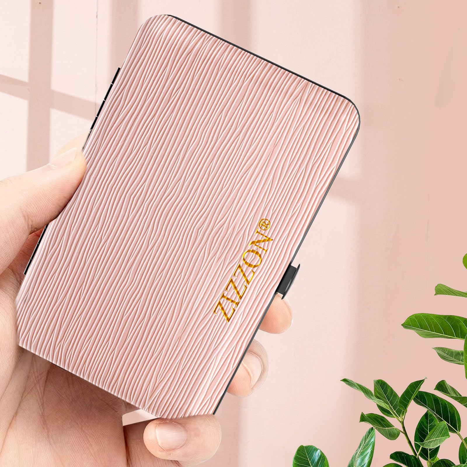 Detalle compacto ZIZZON rosa, ideal para cuidado diario de uñas
