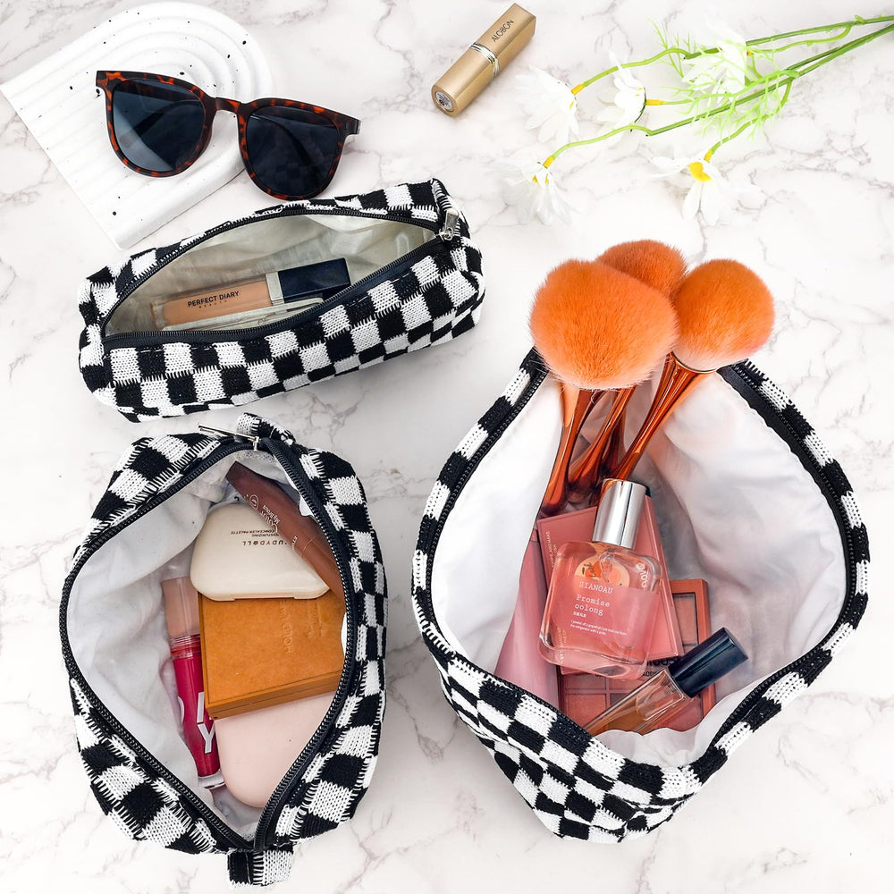 ZLFSRQ bolsa a cuadros mediana para cosméticos esenciales y accesorios.