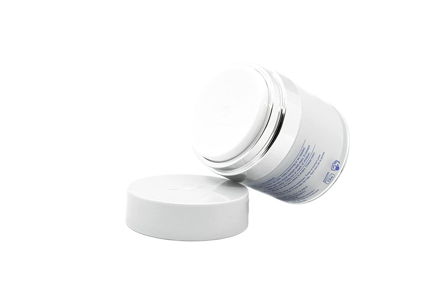 Ritual diario de cuidado con Zo Skin Health Crema Renovación Diaria.